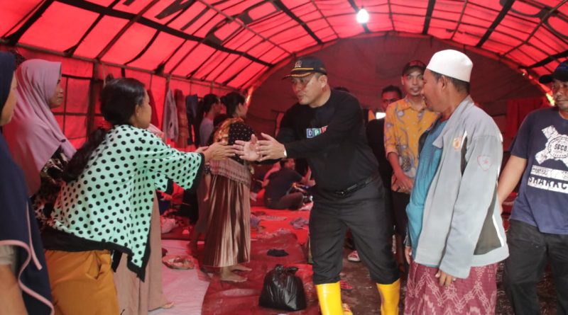 Ketua DPRD Kabupaten Serang Kunjungi Korban Banjir di Binuang