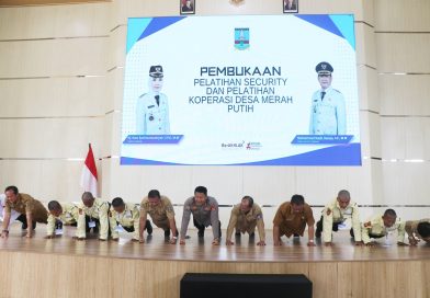 Tes Kesiapan Fisik, Wabup Najib Hamas Ajak Push Up Peserta Pelatihan Security