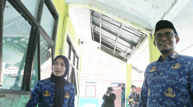 Tinjau SMPN 2 Tirtayasa, Bupati Serang Pastikan 3 Ruang Kelas Direvitalisasi Tahun Ini