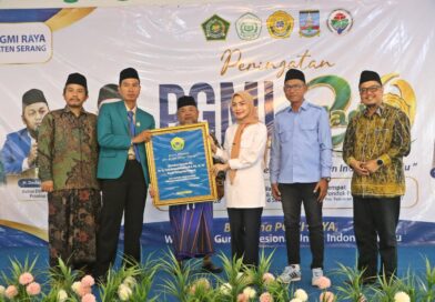 Bupati Serang Naikkan 50 Persen Insentif 7.355 Guru Madrasah dan 8.686 Guru Ngaji