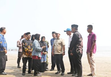 Okupansi Hotel Capai 100 Persen, 25 Ribu Wisatawan Kunjungi Pantai Anyer-Cinangka