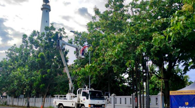 Program Optimalisasi Terang Jalan Sentuh 20 Kecamatan, 555 Unit PJU Baru Dipasang