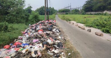 Timbulkan Bau Busuk, Warga Warung Jaud Keluhkan Tumpukan Sampah Liar Timbulkan Bau Busuk, Warga Warung Jaud Keluhkan Tumpukan Sampah Liar