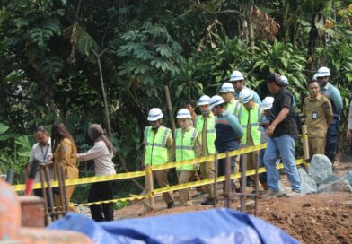 Bupati Serang Letakkan Batu Pertama Pembangunan SDN Inpres Cikeusal