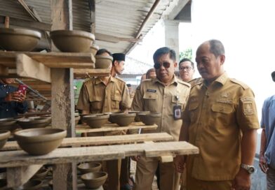 Wabup Serang Ajak Warga Kosambi Pertahankan Sentra Gerabah dan Perkuat Daya Saing Produk
