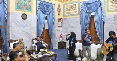 Bupati Serang Apresiasi Komunitas Musik Jalanan, Beri Motivasi Berkarya dan Berinovasi Bupati Serang Apresiasi Komunitas Musik Jalanan, Beri Motivasi Berkarya dan Berinovasi