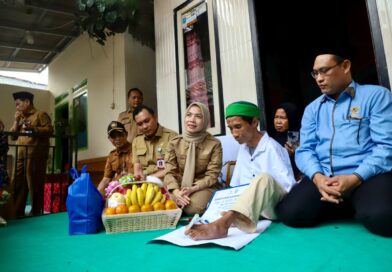 Tetap Berkarya Meski Keterbatasan Fisik, Bupati Serang Puji Kegigihan Nurhidayat