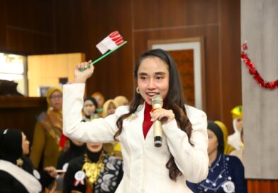 Pegawai Dari 31 Puskesmas Ramaikan Lomba Fashion Show DWP Dinkes Kabupaten Serang